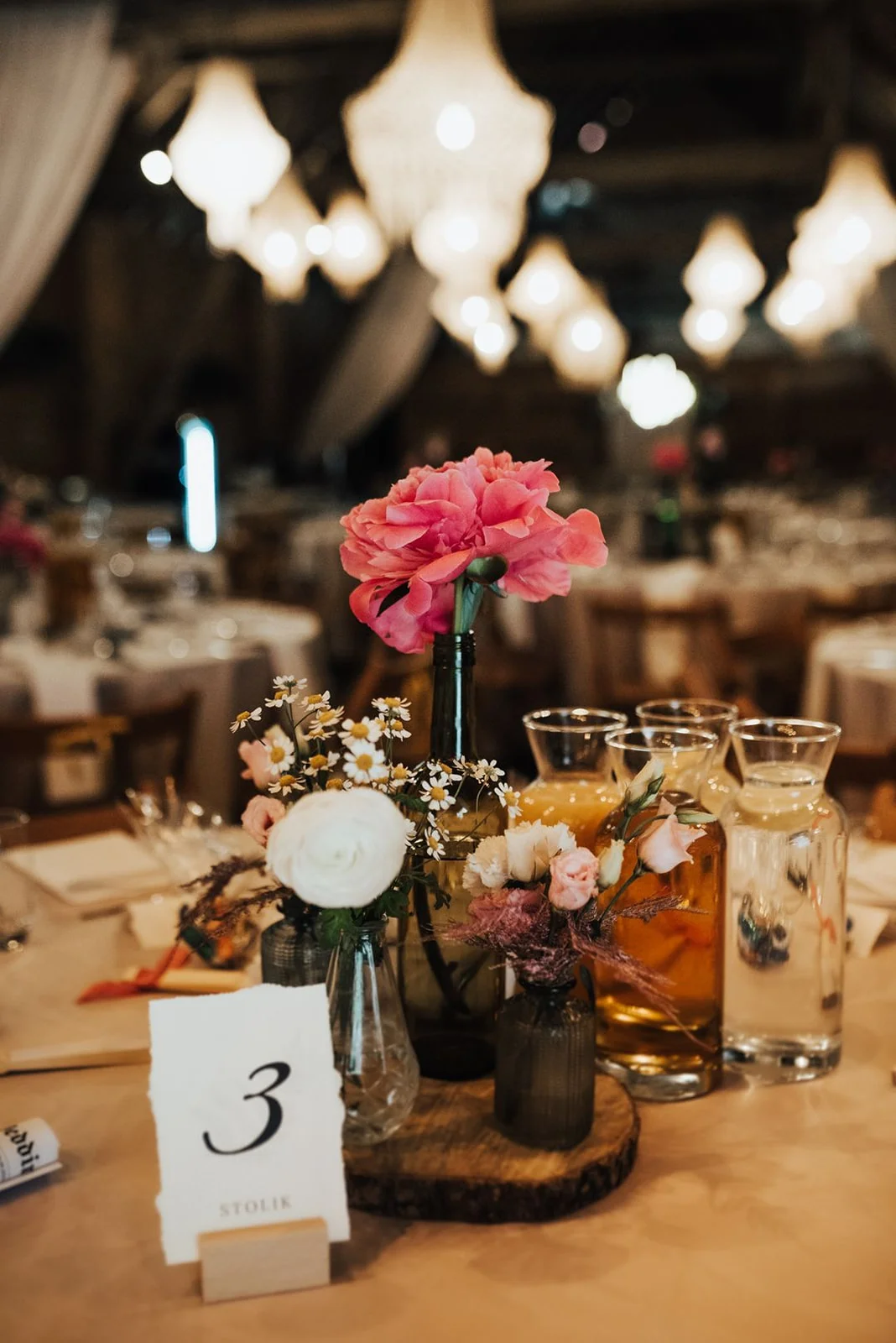 Dekoracja sali weselnej rustykalny styl